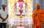 Rajinikanth at Abu Dhabi’s Hindu mandir after getting Golden Visa for UAE, Watch